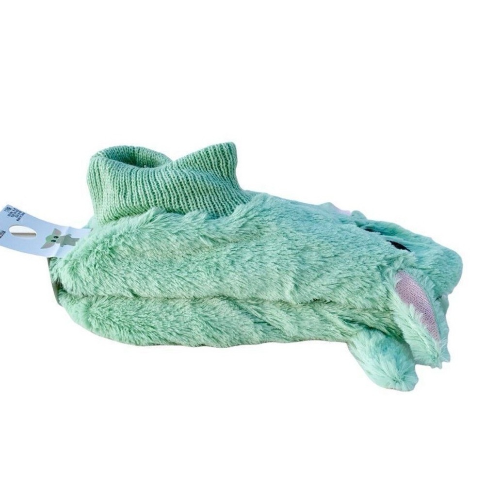 Star Wars Green Baby Yoda Slippers - Picture 7 of 10